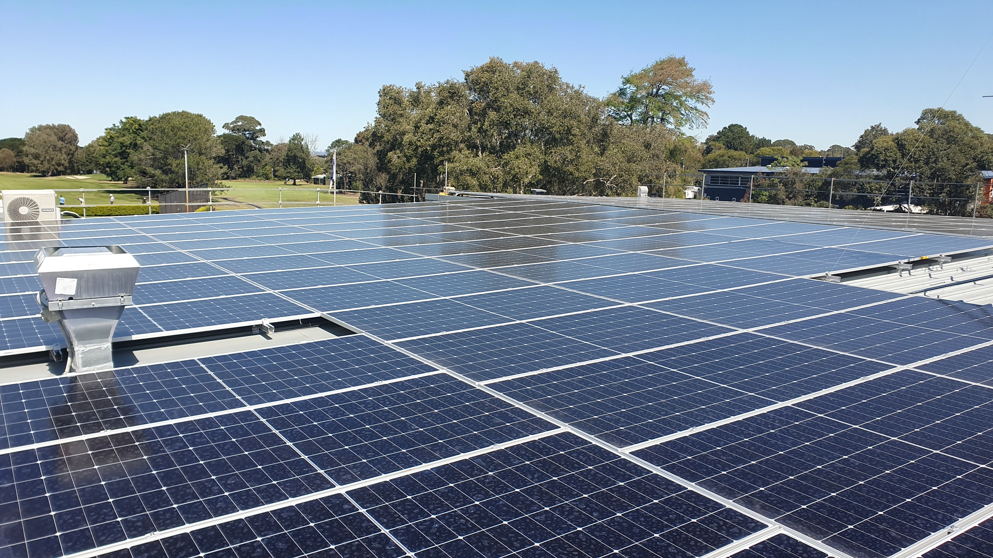 Club Solar Clubhouse solar panel installation | GEO Foundation for Sustainable Golf